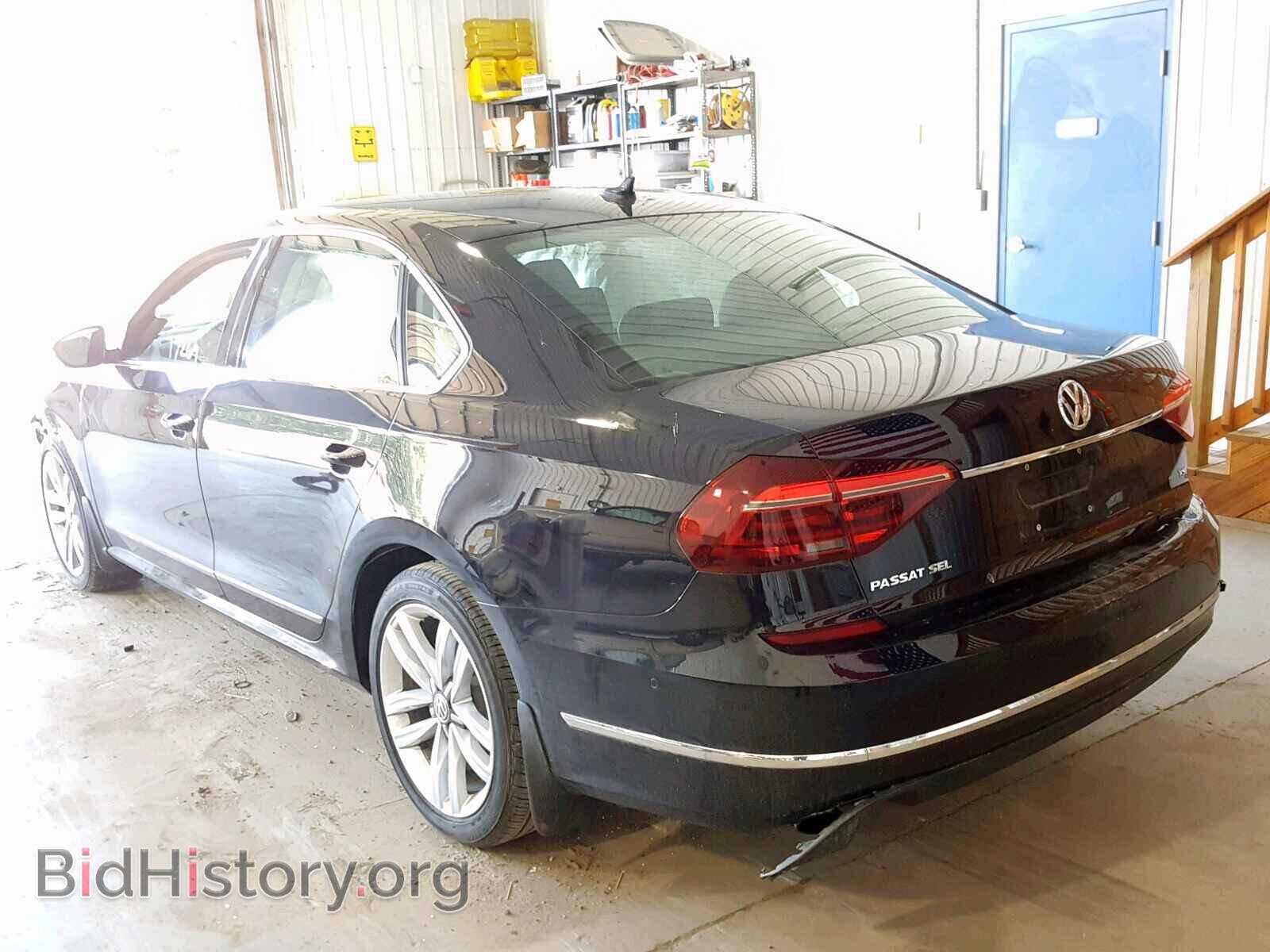 2017 VOLKSWAGEN PASSAT - VIN: 1VWCT7A30HC076864 - Фото 3