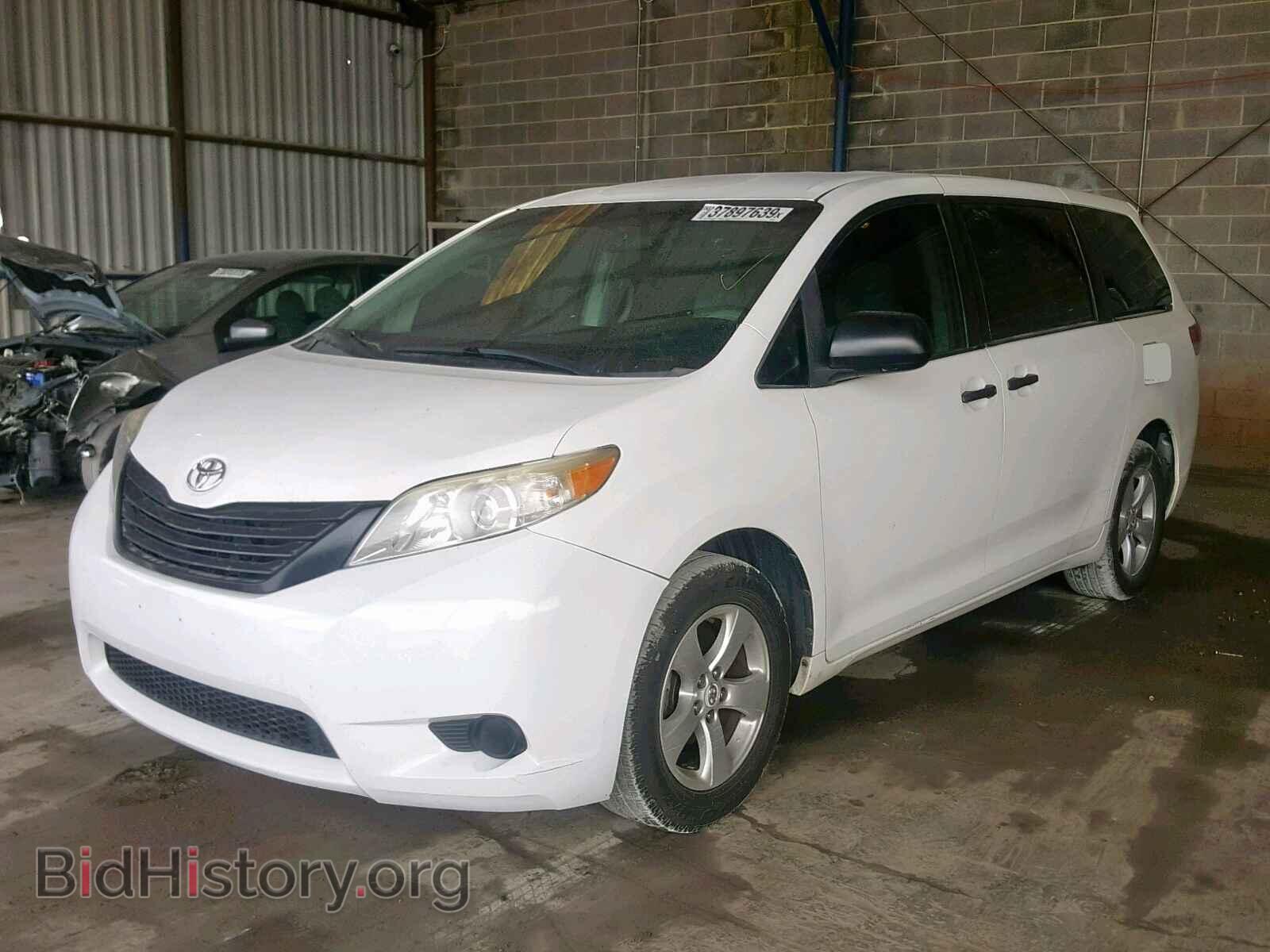 2011 TOYOTA SIENNA BAS - VIN: 5TDKA3DC2BS007236 - Фото 2
