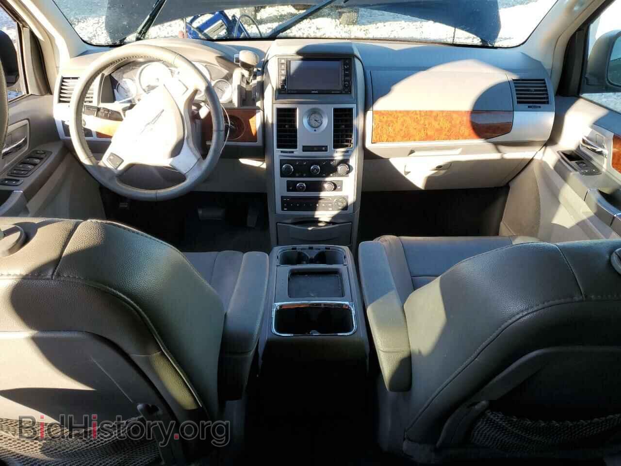 2009 CHRYSLER MINIVAN - VIN: 2A8HR54109R609836 - Фото 8