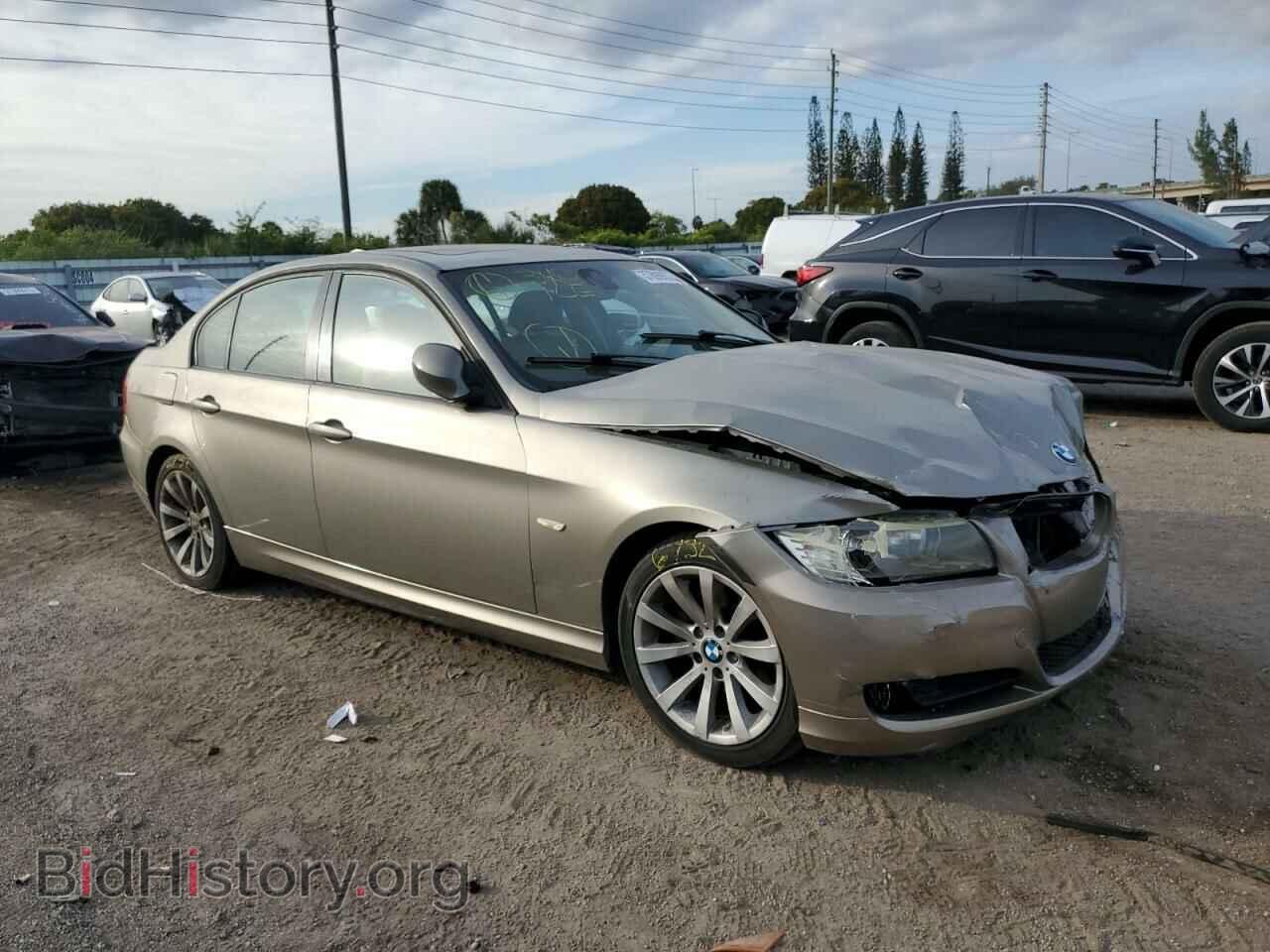 2011 BMW 3 SERIES - VIN: WBAPH7C58BE460050 - Фото 4