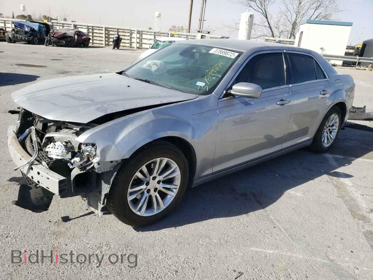 2017 CHRYSLER 300 - VIN: 2C3CCAAG0HH647323 - Фото 2