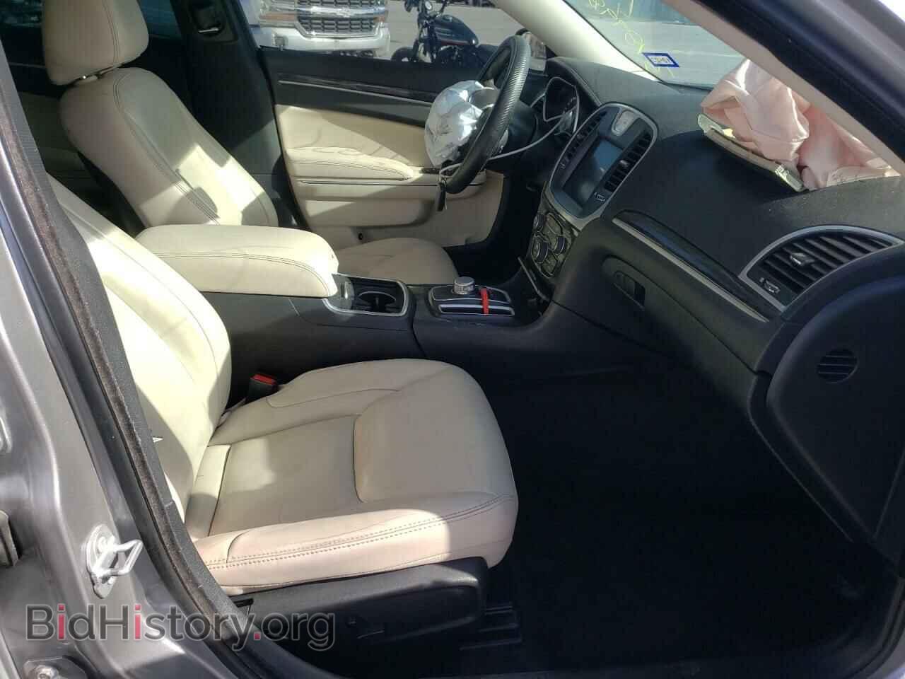 2017 CHRYSLER 300 - VIN: 2C3CCAAG0HH647323 - Фото 5