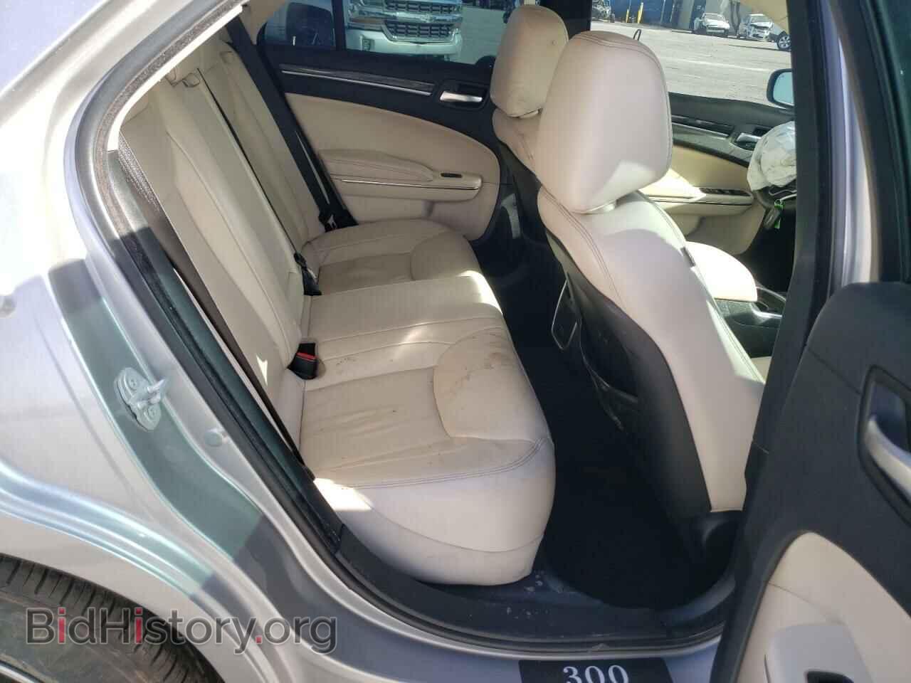 2017 CHRYSLER 300 - VIN: 2C3CCAAG0HH647323 - Фото 6