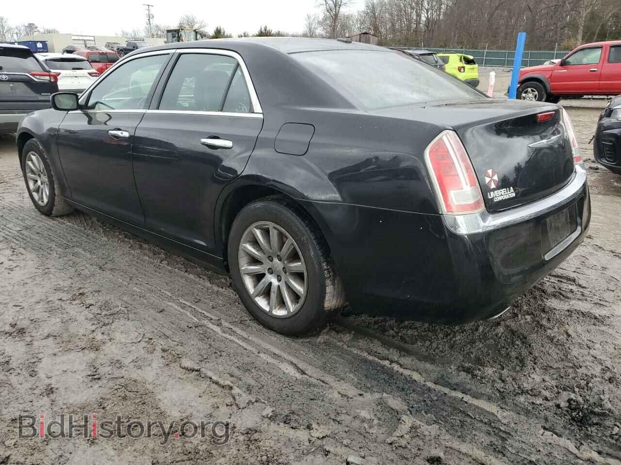 2013 CHRYSLER 300 - VIN: 2C3CCAEG3DH685178 - Фото 2