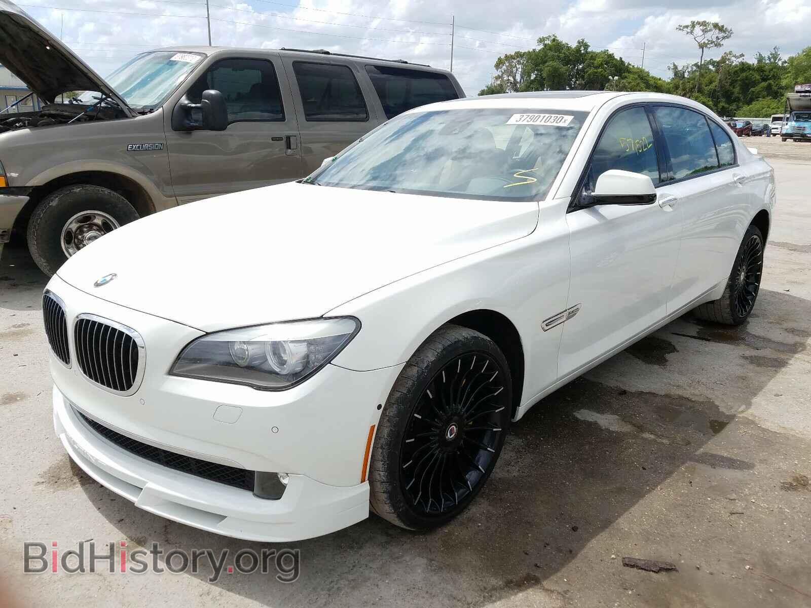 2012 BMW 7 SERIES - VIN: WBAKC8C52CC449136 - Фото 2