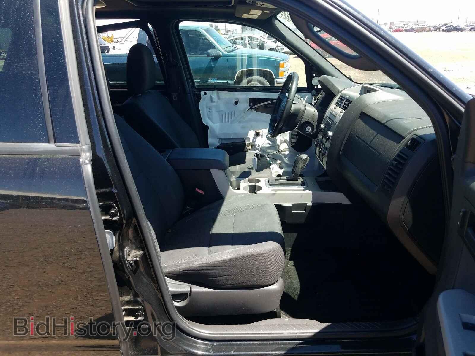 2011 FORD ESCAPE - VIN: 1FMCU0D70BKC09976 - Photo 5