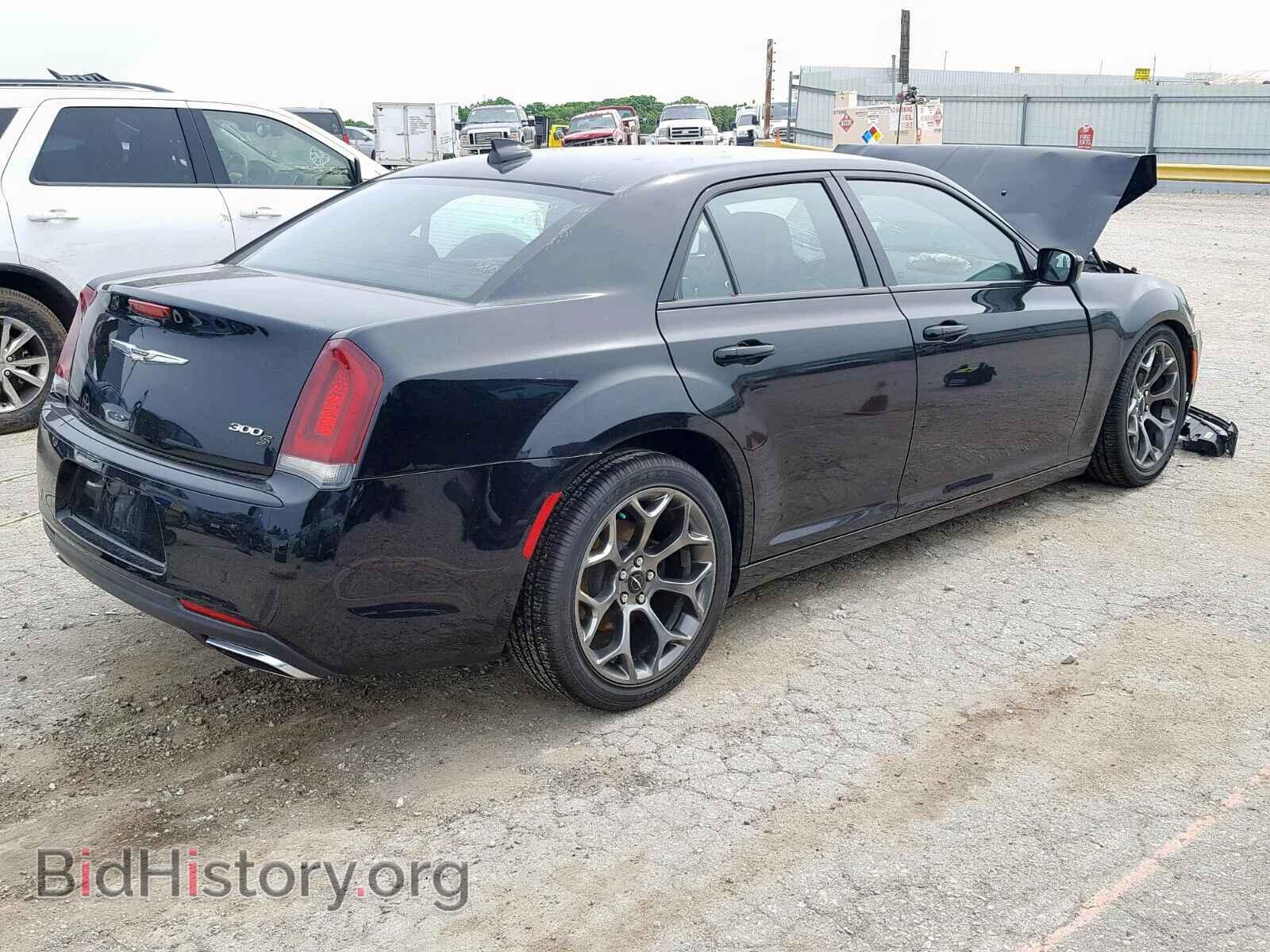 2016 CHRYSLER 300 - VIN: 2C3CCABG4GH230073 - Фото 4
