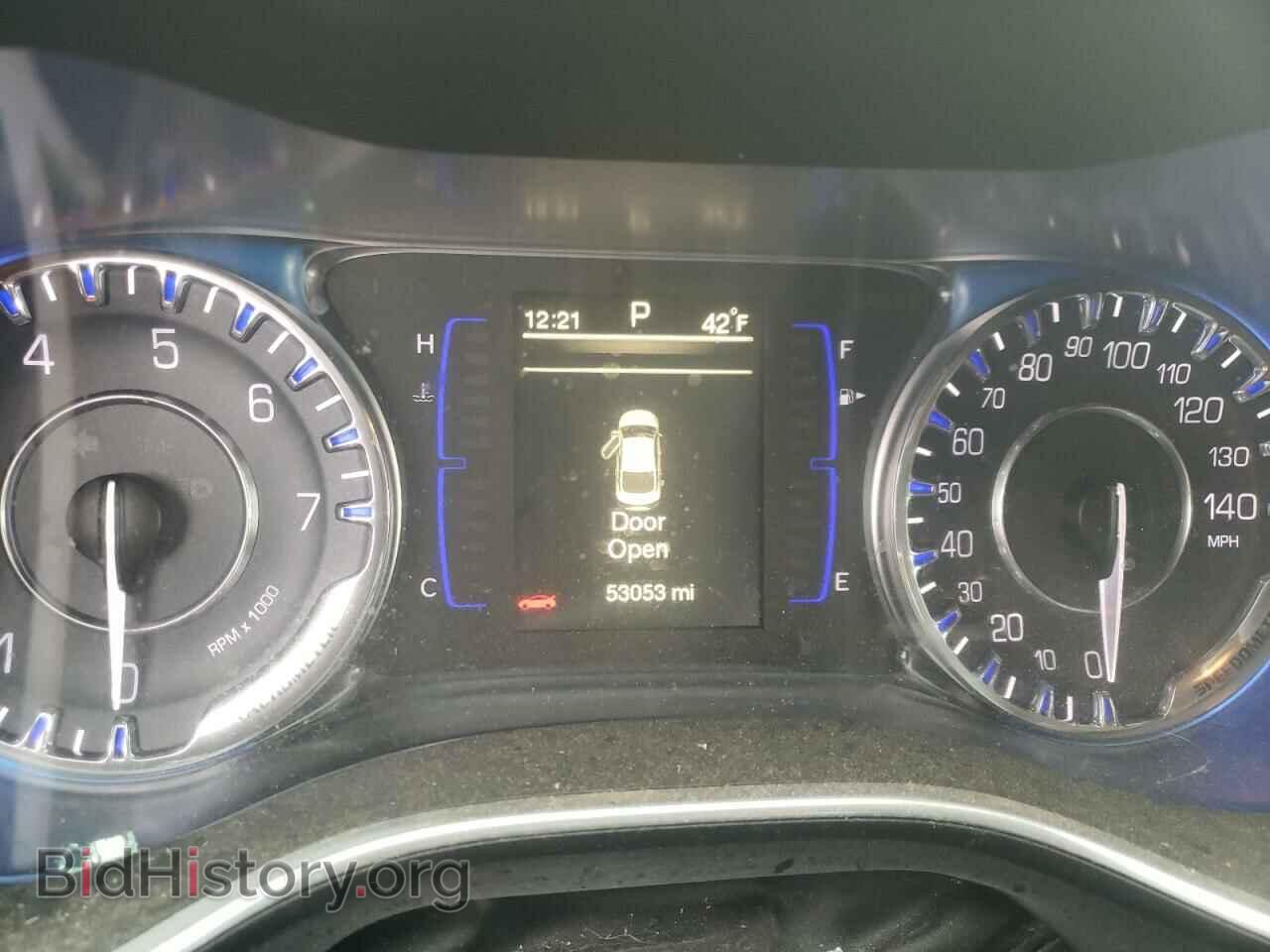 2016 CHRYSLER 200 - VIN: 1C3CCCFB9GN194835 - Фото 9
