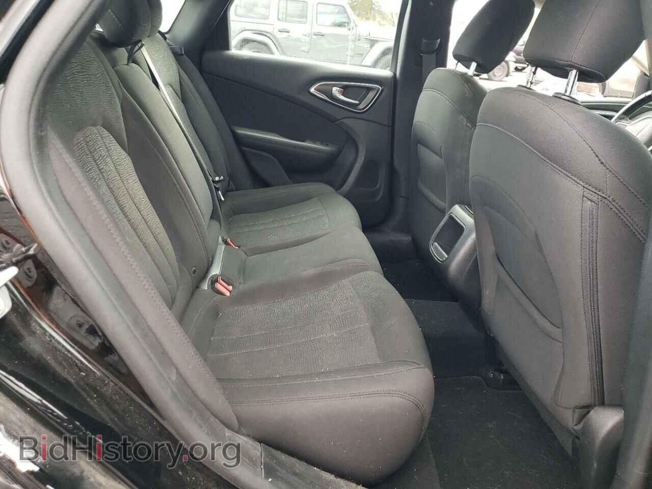 2016 CHRYSLER 200 - VIN: 1C3CCCFB9GN194835 - Фото 10