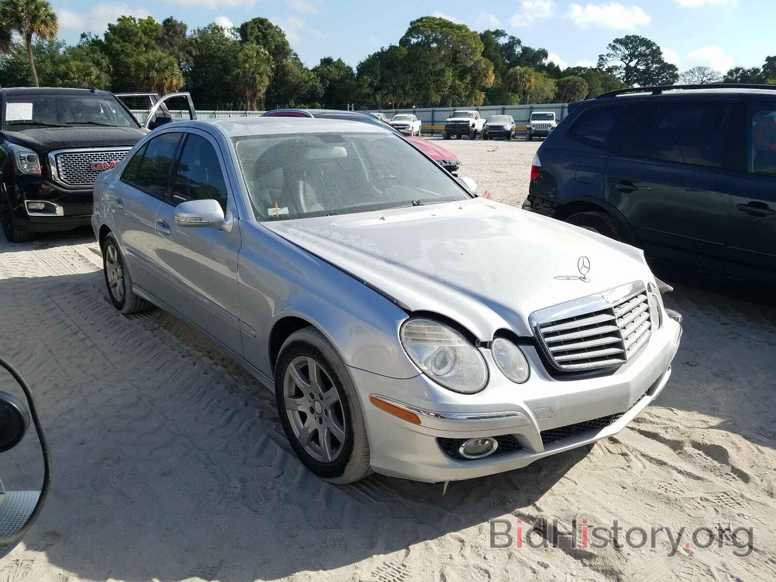 Photo WDBUF22X58B242061 - MERCEDES-BENZ E CLASS 2008