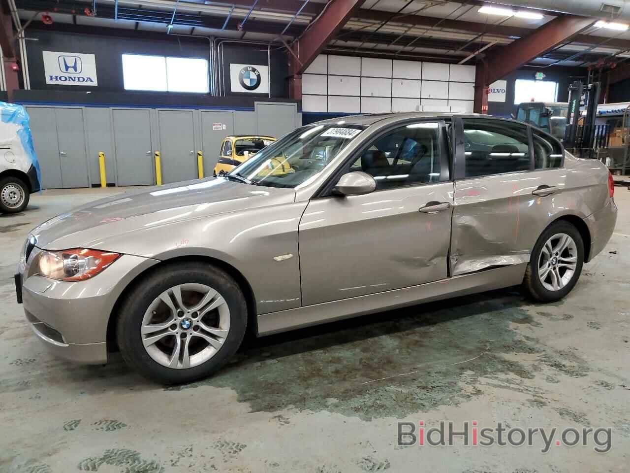 Photo WBAVC73508KX91334 - BMW 3 SERIES 2008