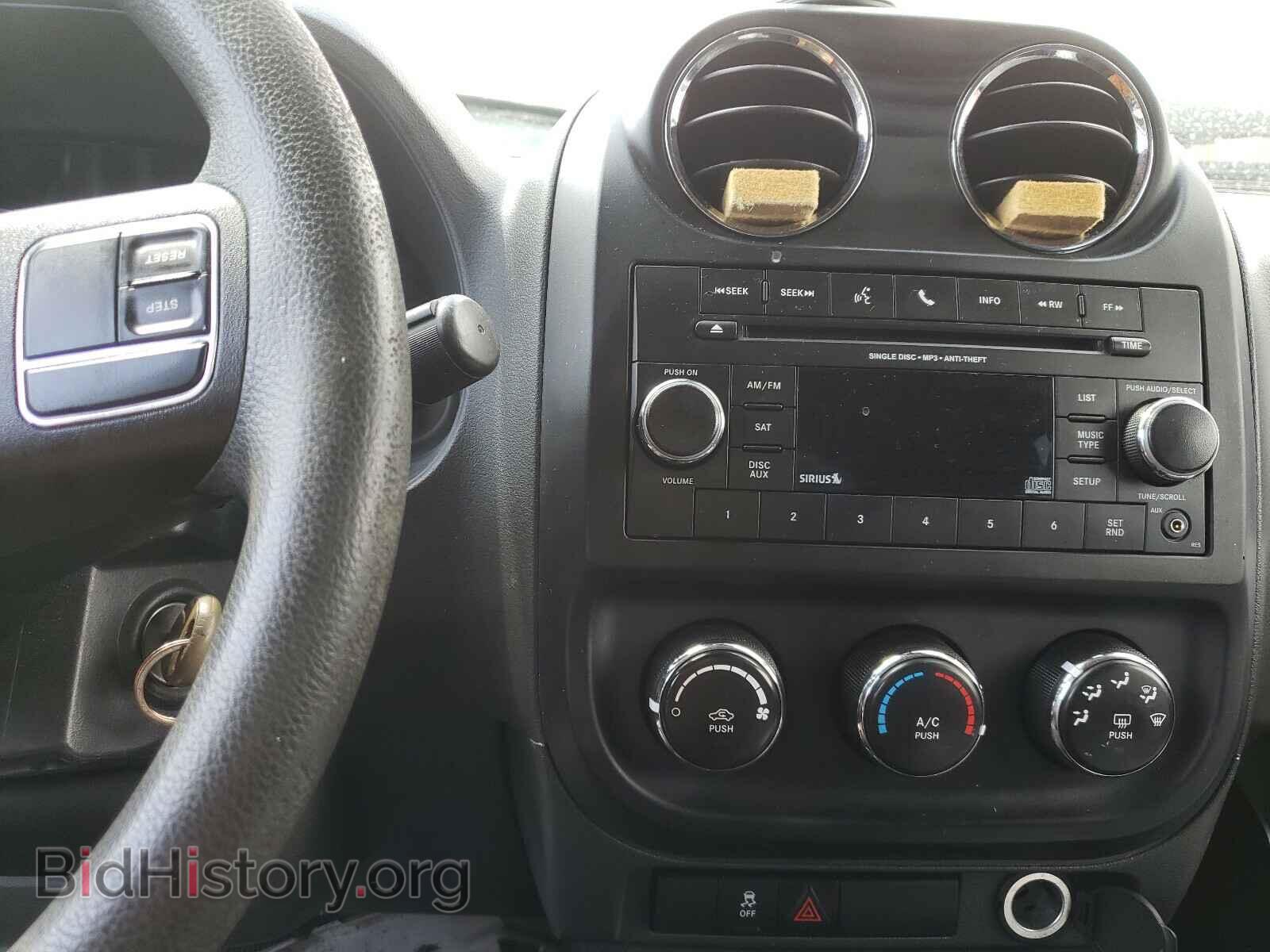 2016 JEEP COMPASS - VIN: 1C4NJCBAXGD651861 - Фото 9