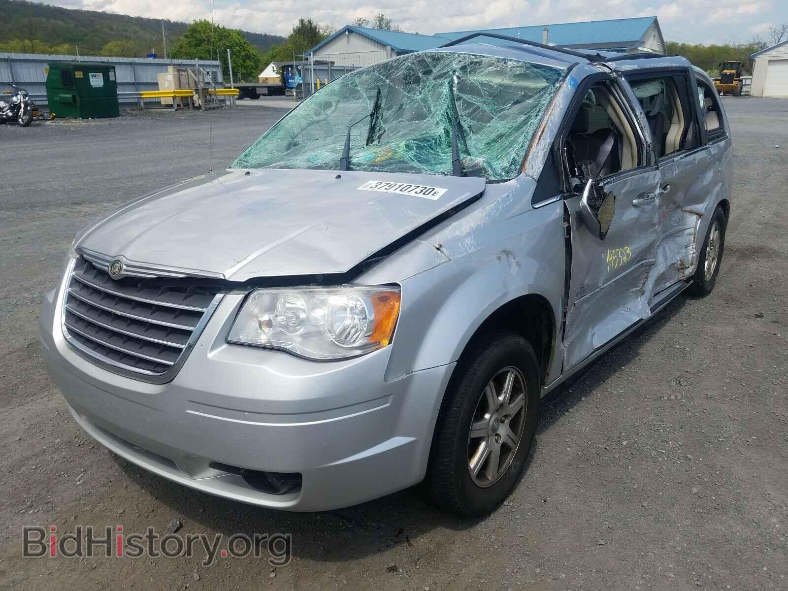 2008 CHRYSLER MINIVAN - VIN: 2A8HR54P08R824300 - Фото 2