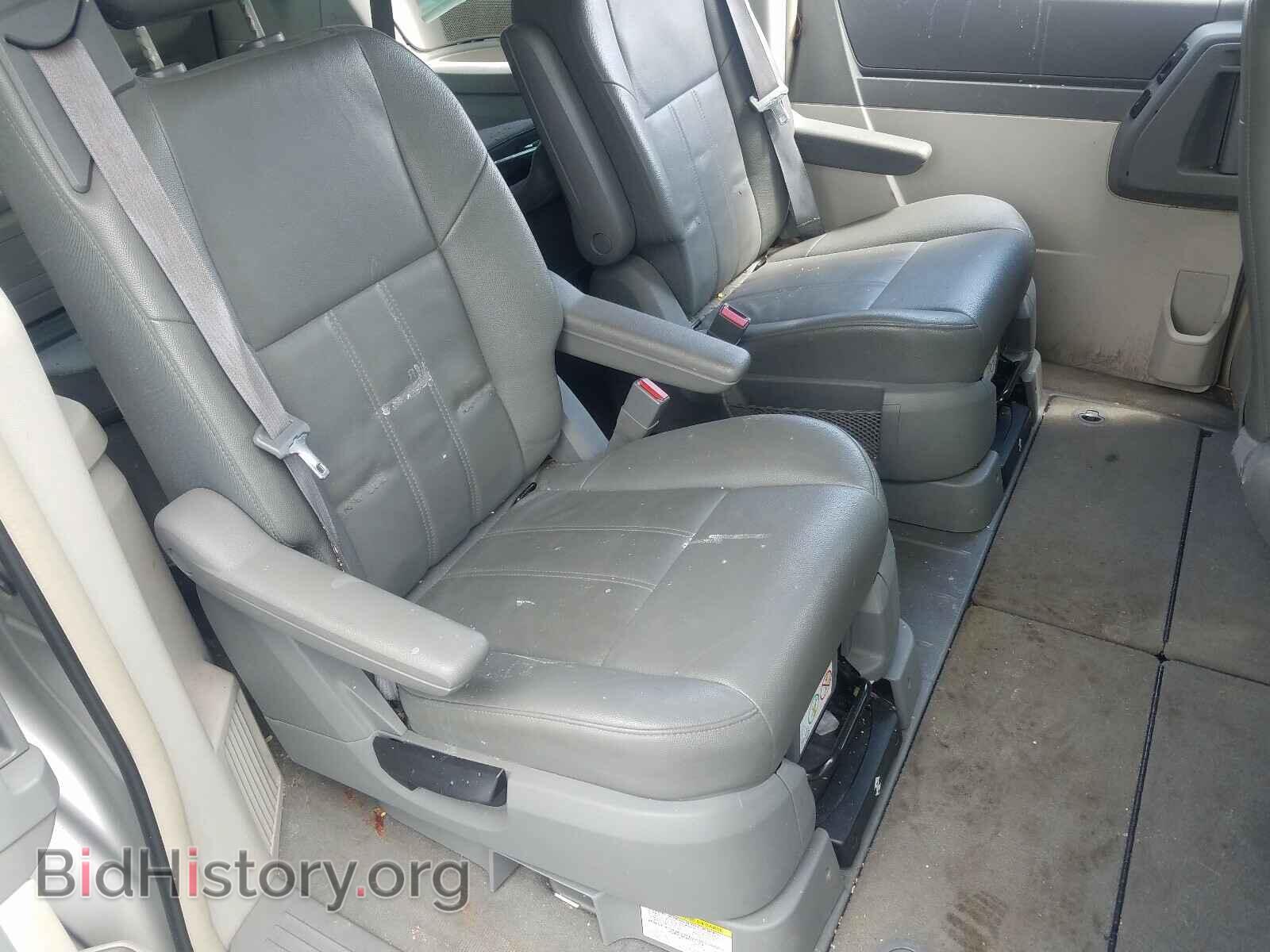 2008 CHRYSLER MINIVAN - VIN: 2A8HR54P08R824300 - Фото 6