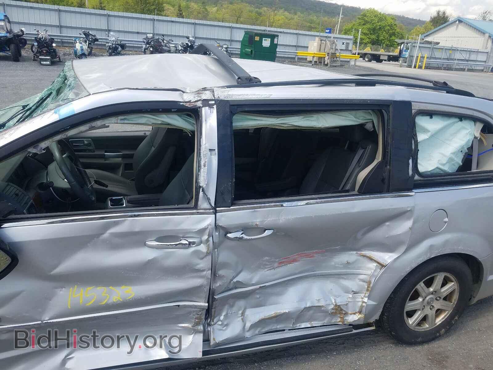 2008 CHRYSLER MINIVAN - VIN: 2A8HR54P08R824300 - Фото 9