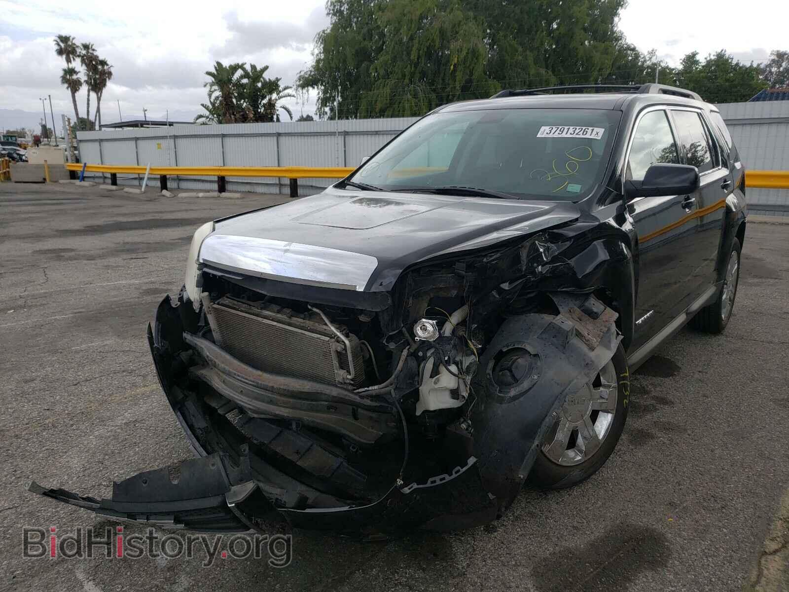 2011 GMC TERRAIN - VIN: 2CTFLUE54B6315654 - Photo 2