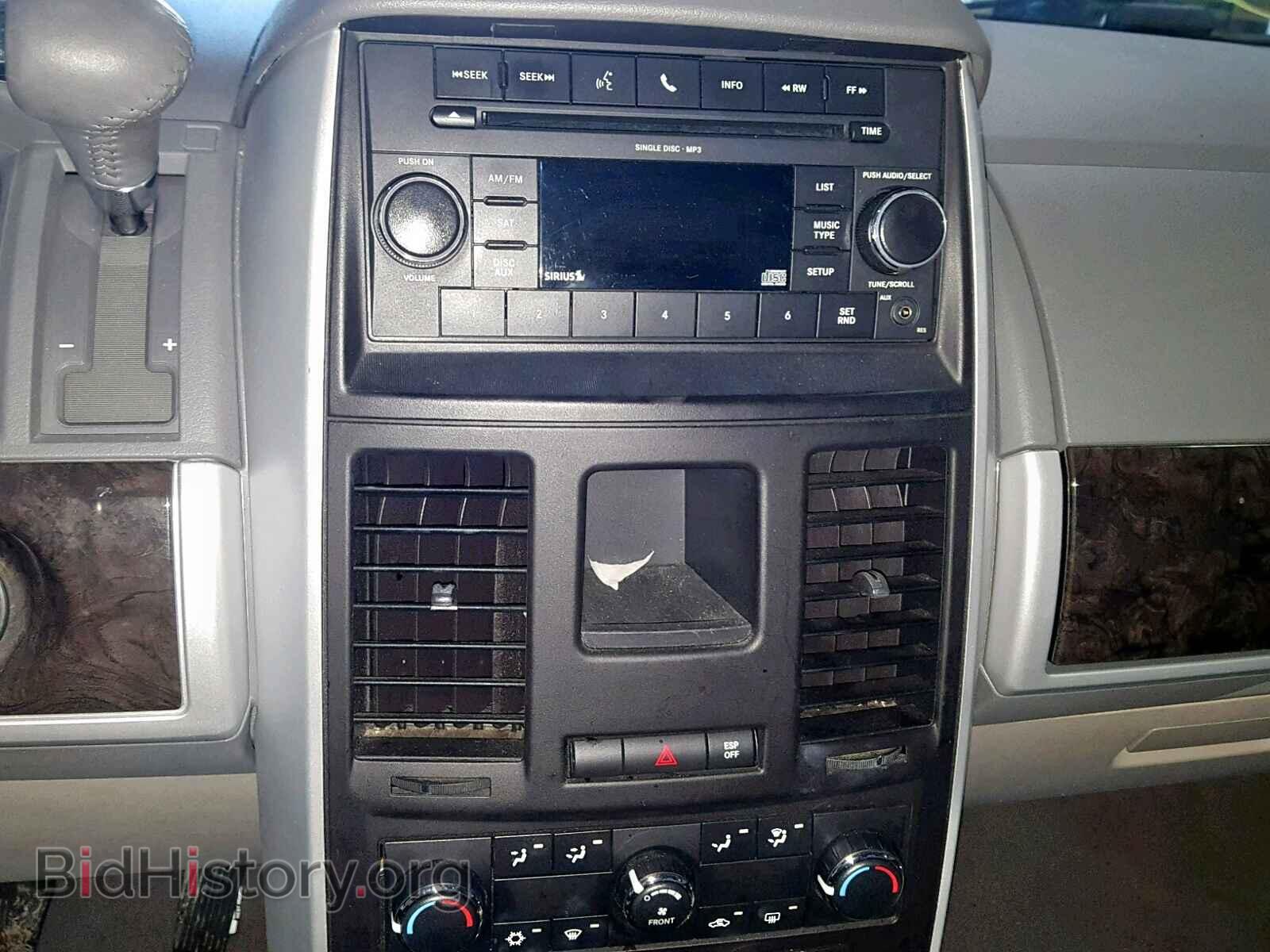 2010 DODGE GRAND CARA - VIN: 2D4RN5DXXAR143237 - Фото 9