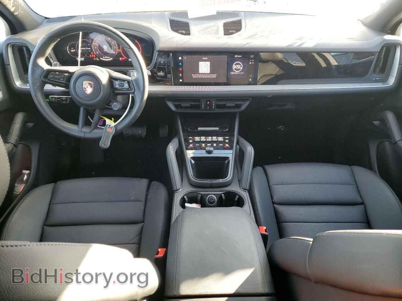 2024 PORSCHE CAYENNE - VIN: WP1AA2AY3RDA00905 - Photo 8