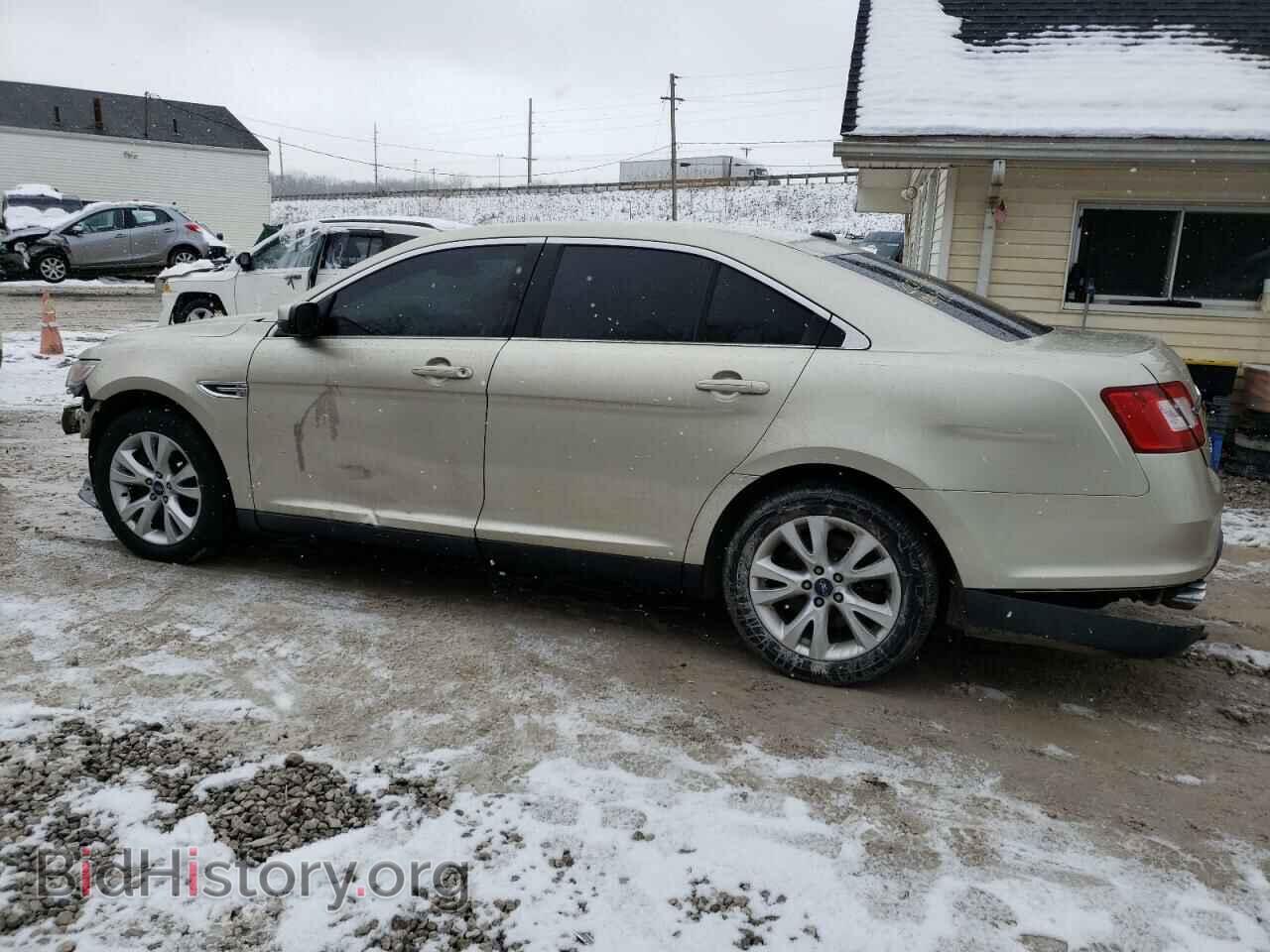2011 FORD TAURUS - VIN: 1FAHP2EW2BG140526 - Photo 2