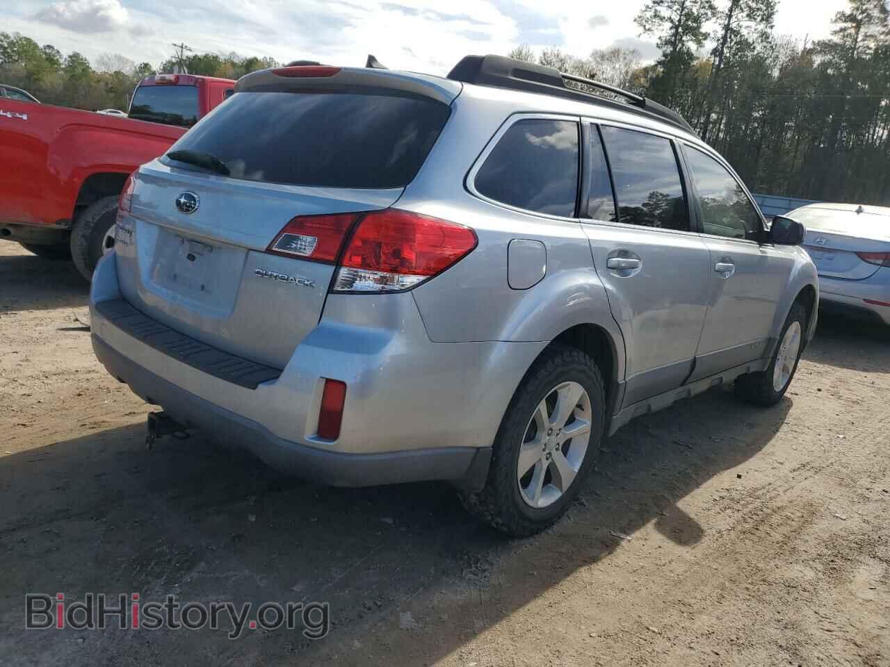 2014 SUBARU OUTBACK - VIN: 4S4BRCCC4E3208776 - Photo 3