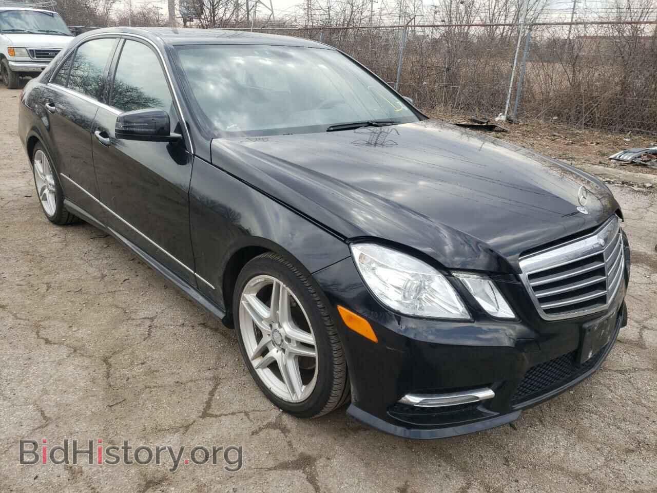 Photo WDDHF8JB0DA712563 - MERCEDES-BENZ E-CLASS 2013