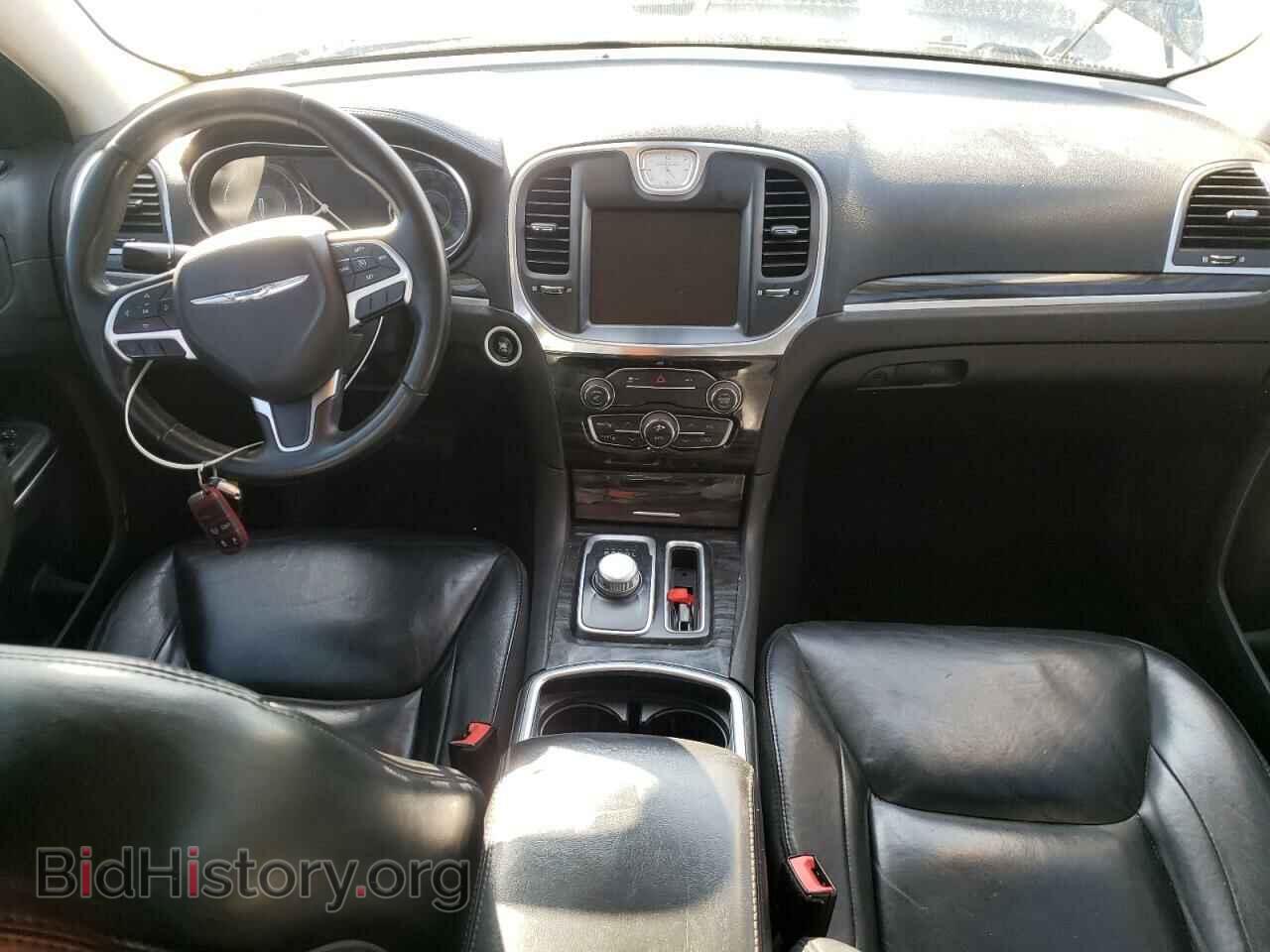 2016 CHRYSLER 300 - VIN: 2C3CCAAG4GH243729 - Фото 8