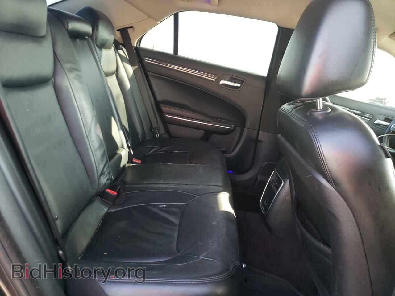 2016 CHRYSLER 300 - VIN: 2C3CCAAG4GH243729 - Фото 10