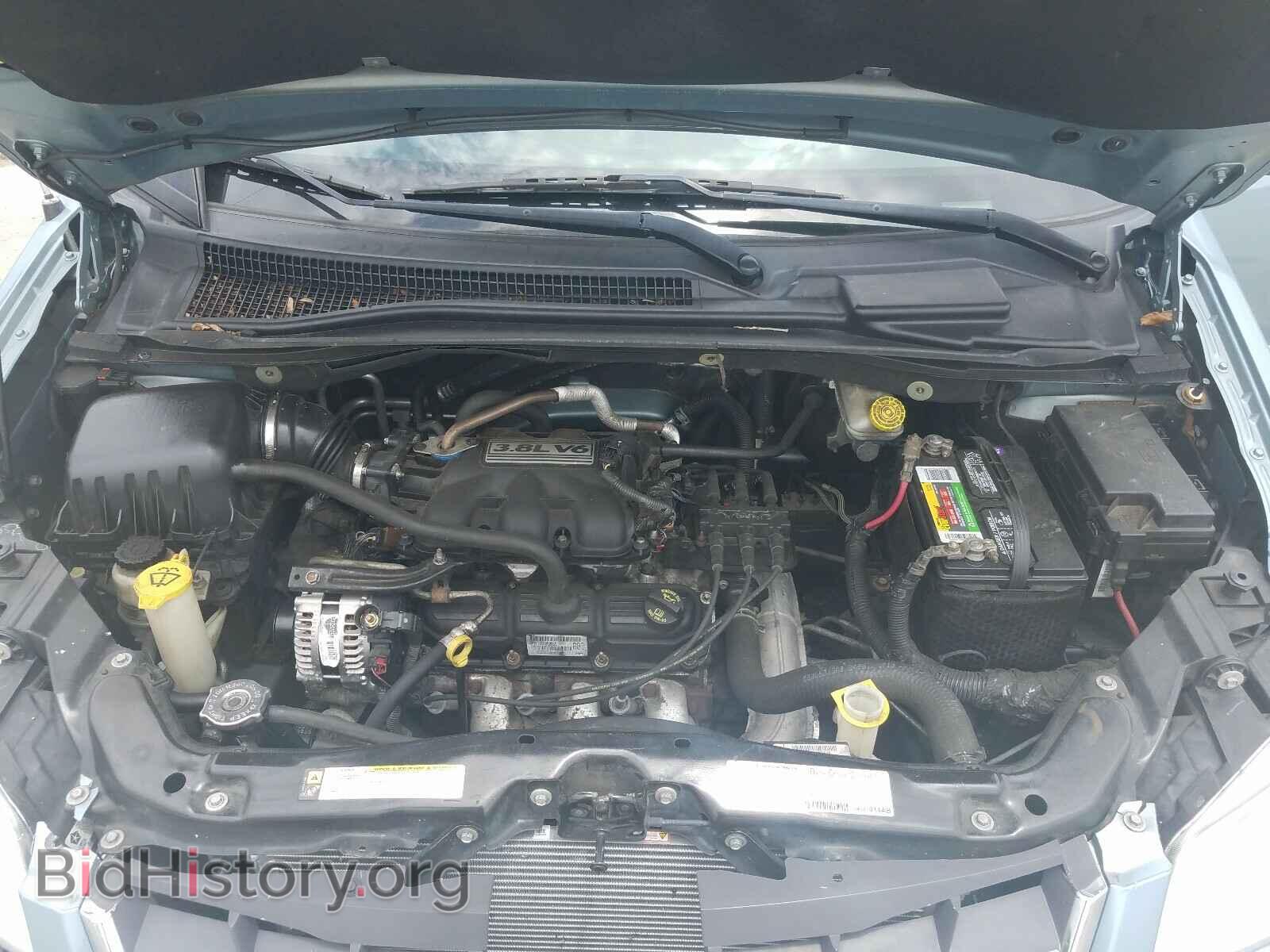 2008 CHRYSLER MINIVAN - VIN: 2A8HR54P08R733155 - Фото 7