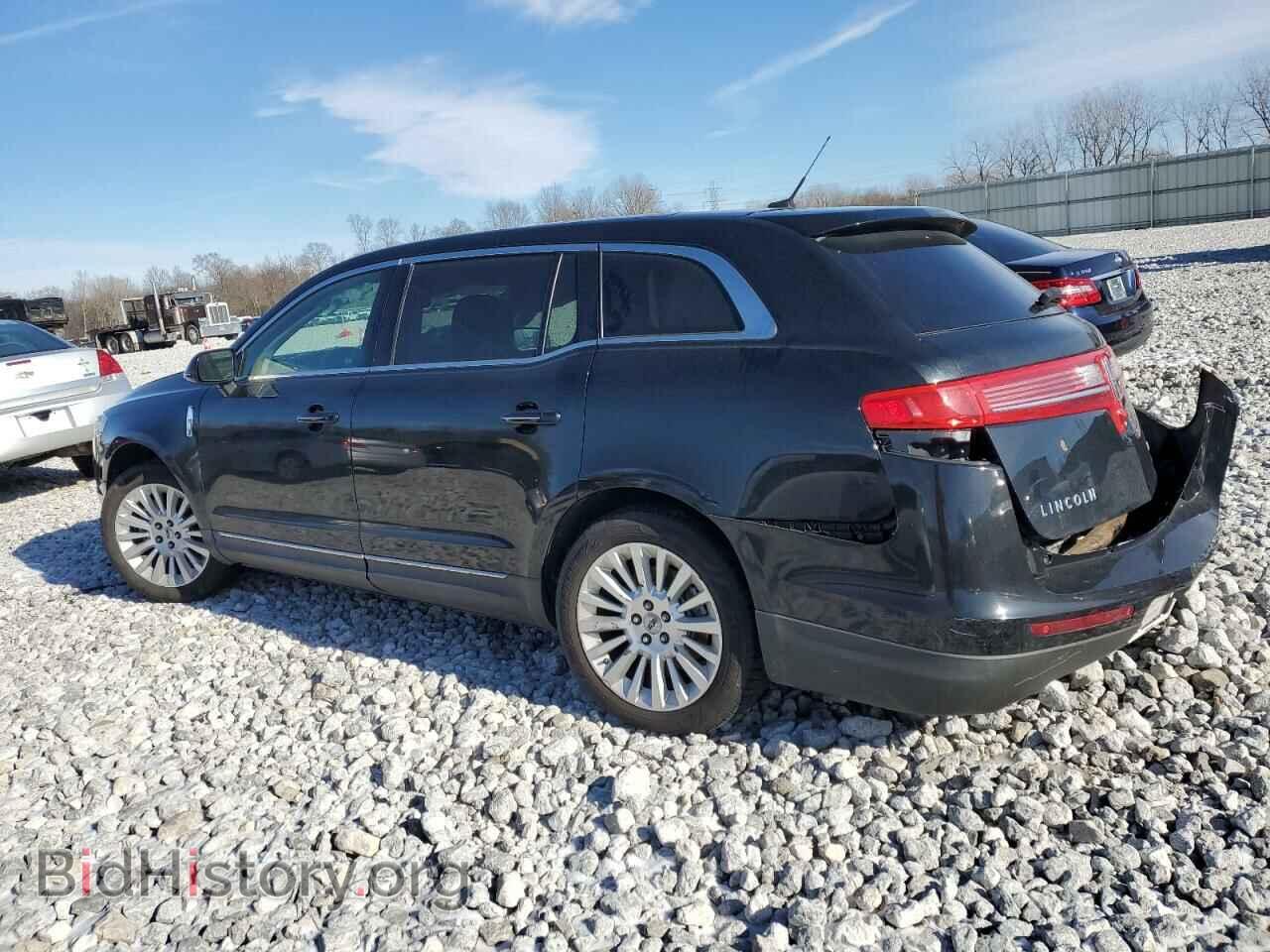 2011 LINCOLN MKT - VIN: 2LMHJ5AR6BBJ51789 - Photo 2