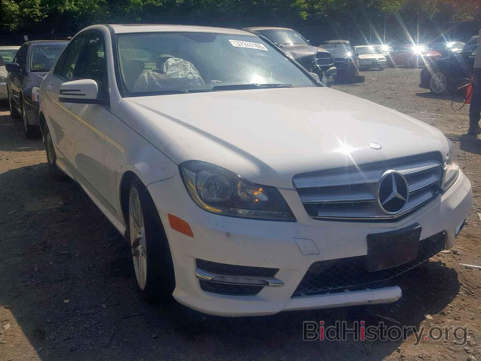 Photo WDDGF8ABXDR248372 - MERCEDES-BENZ C CLASS 2013