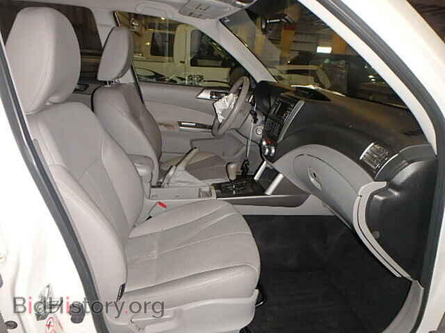 2011 SUBARU FORESTER - VIN: JF2SHAEC7BH720945 - Фото 5