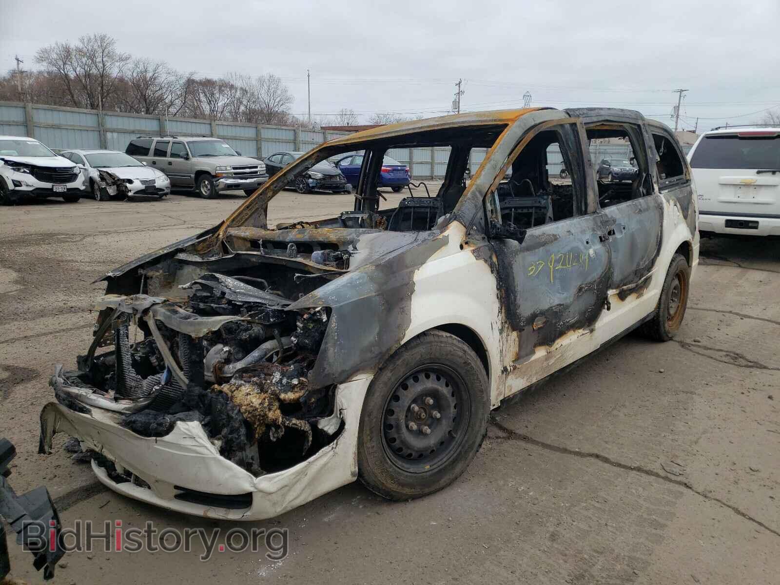 2009 CHRYSLER MINIVAN - VIN: 2A8HR44E09R606903 - Фото 2