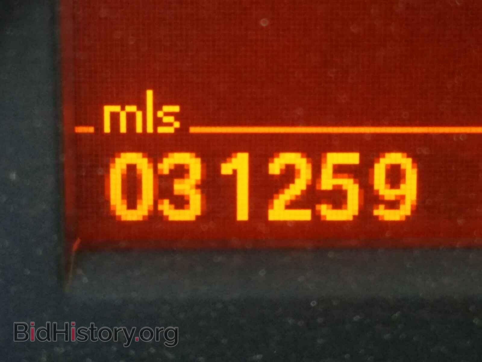 2011 BMW M3 - VIN: WBSKG9C56BE645721 - Фото 8