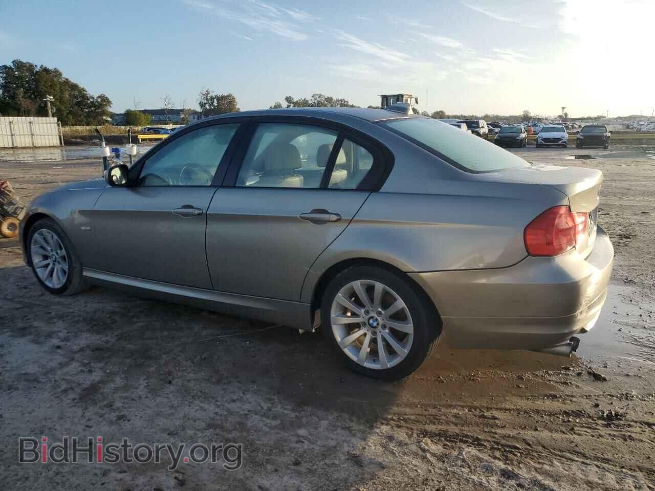 2011 BMW 3 SERIES - VIN: WBAPH7C5XBE461622 - Фото 2