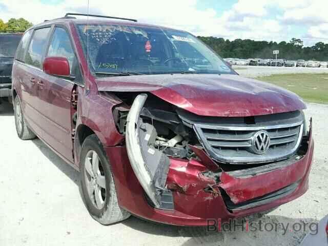 Photo 2V4RW3DG6BR634118 - VOLKSWAGEN ROUTAN 2011