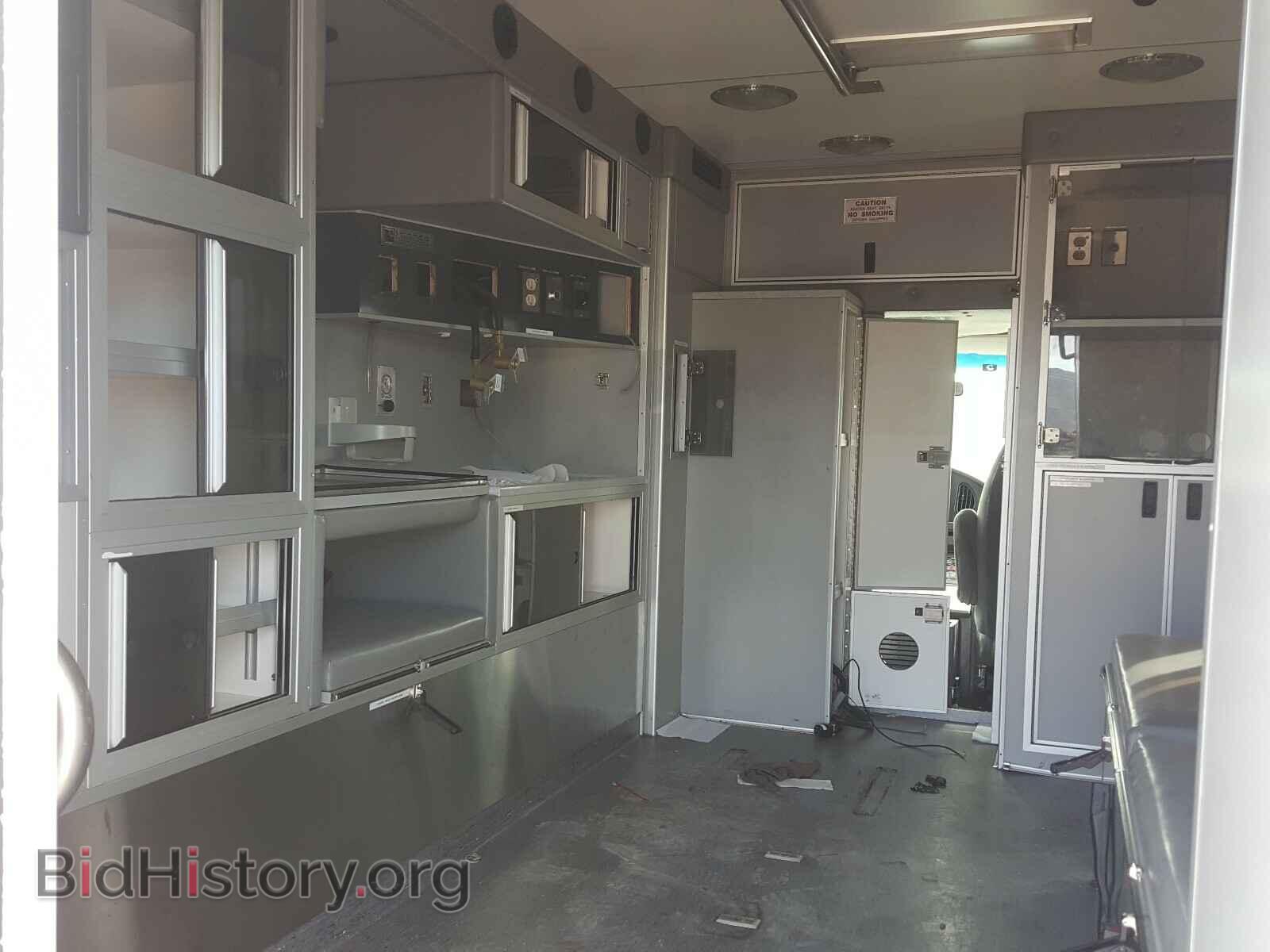2008 FORD ECONOLINE - VIN: 1FDWE35P58DA84867 - Фото 9