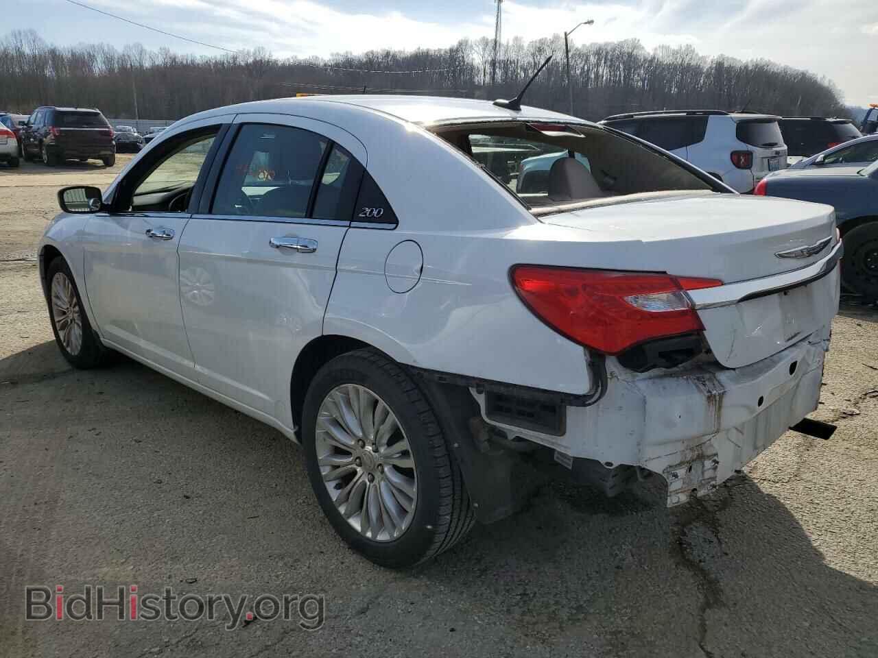 2011 CHRYSLER 200 - VIN: 1C3BC2FB7BN548169 - Фото 2