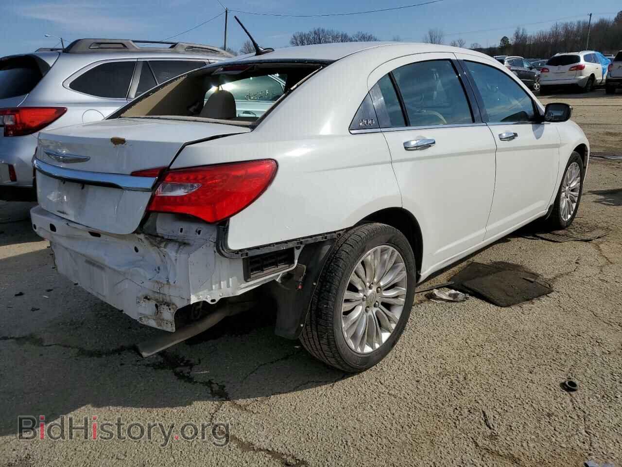 2011 CHRYSLER 200 - VIN: 1C3BC2FB7BN548169 - Фото 3