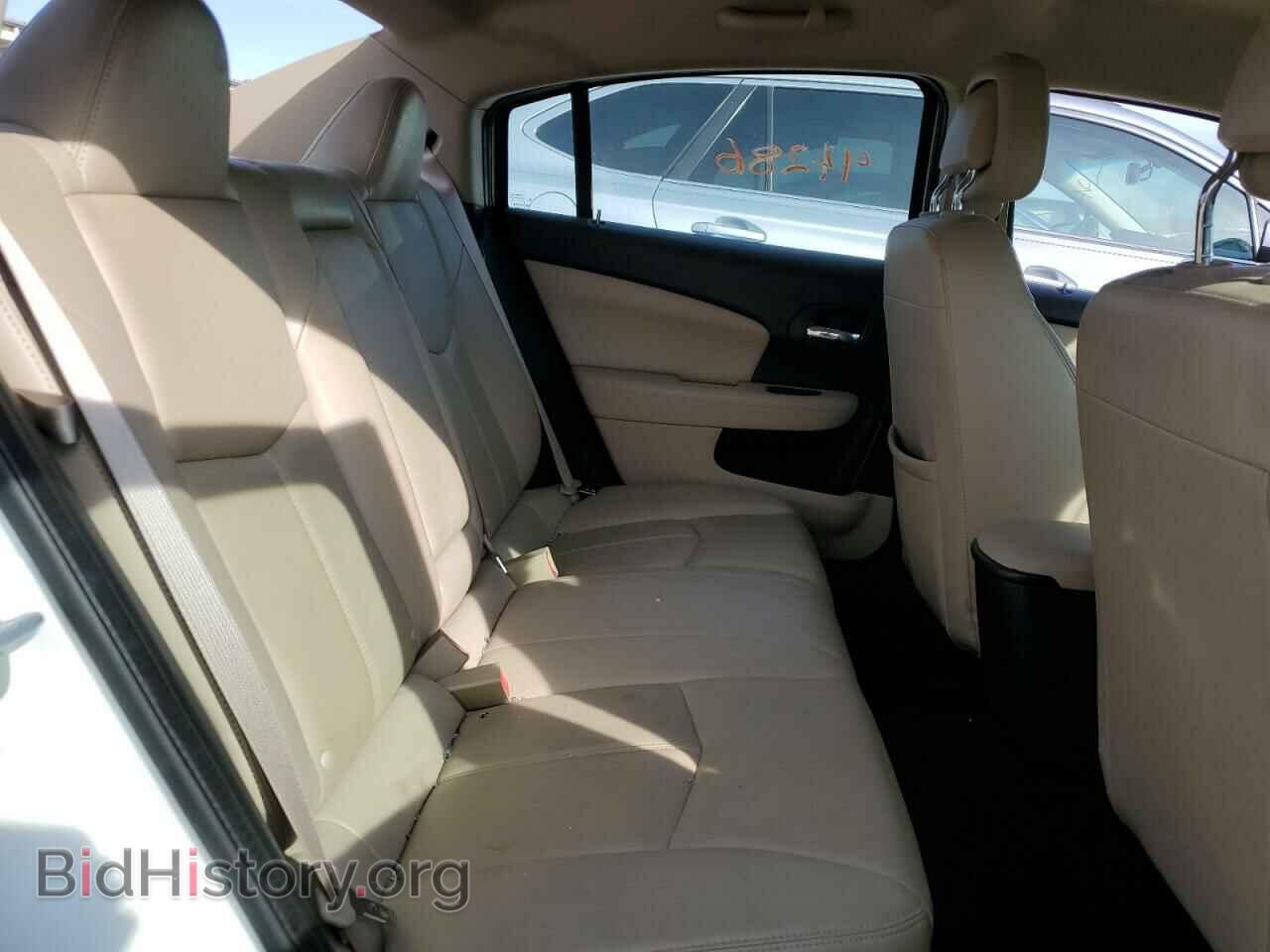 2011 CHRYSLER 200 - VIN: 1C3BC2FB7BN548169 - Фото 10