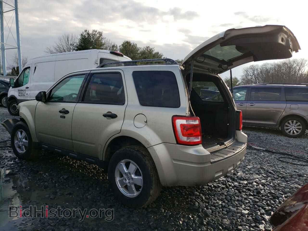 2011 FORD ESCAPE - VIN: 1FMCU0DG5BKA85672 - Фото 2