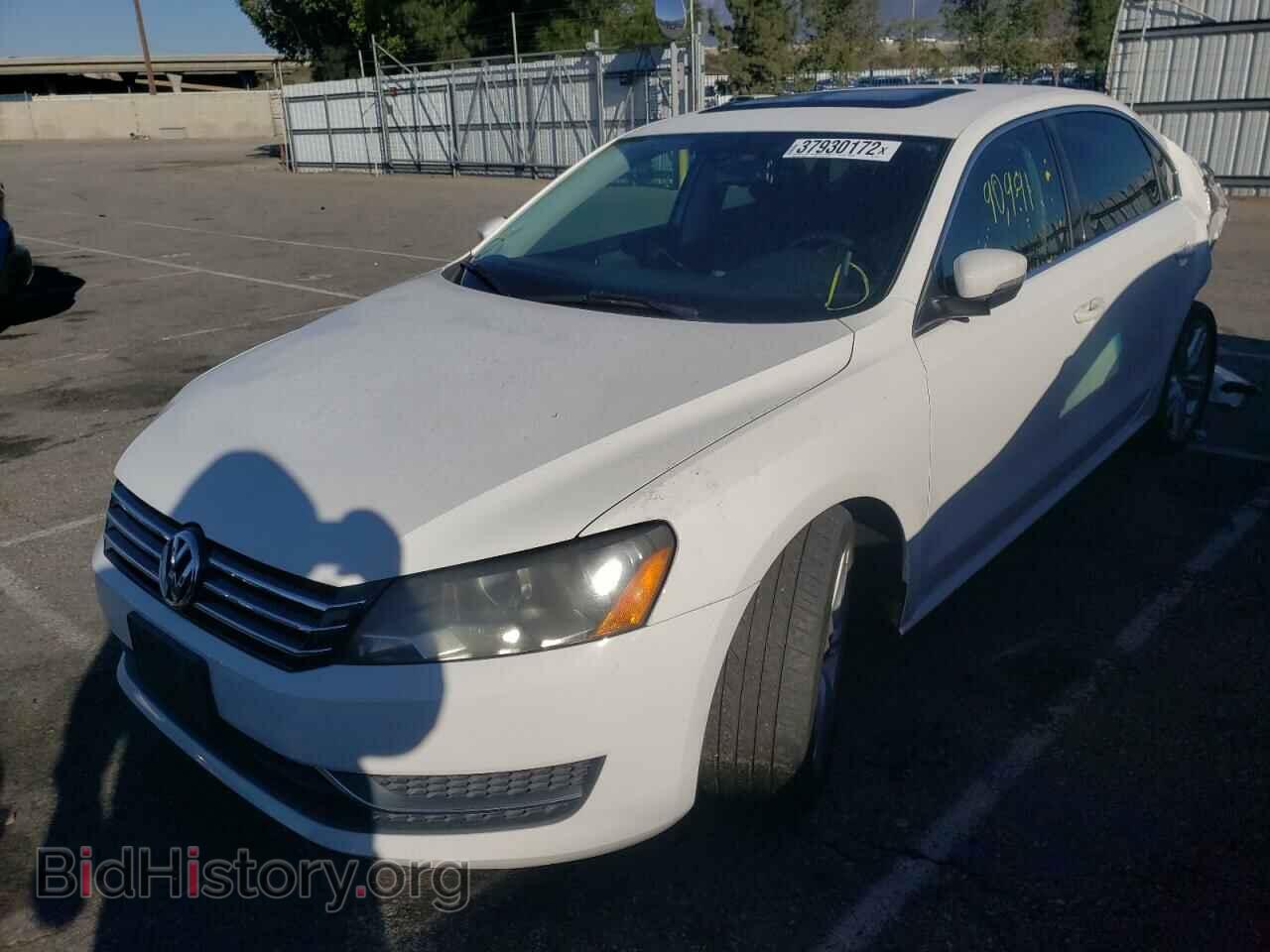 2014 VOLKSWAGEN PASSAT - VIN: 1VWBT7A34EC089494 - Фото 2