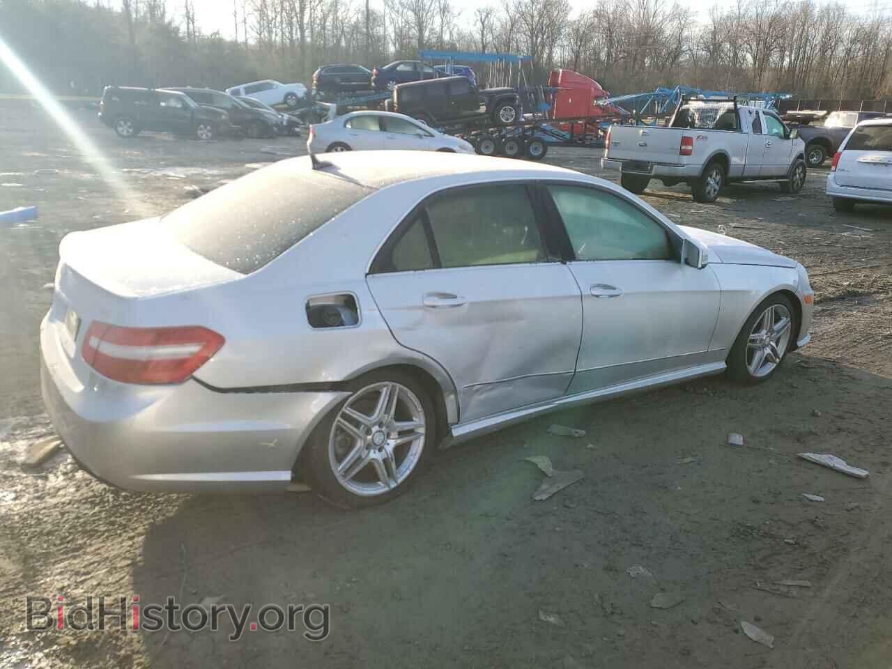 2011 MERCEDES-BENZ E-CLASS - VIN: WDDHF8HB4BA352040 - Фото 3