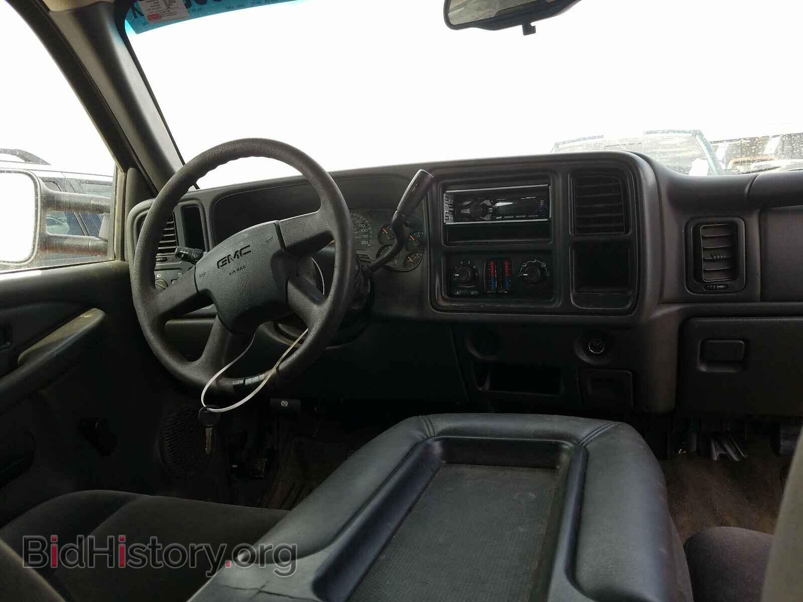 2005 GMC SIERRA - VIN: 2GTEK19V951157266 - Фото 9