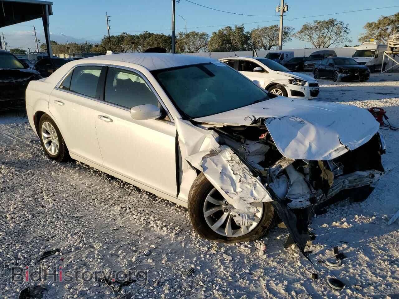 2015 CHRYSLER 300 - VIN: 2C3CCAAG1FH929953 - Фото 4