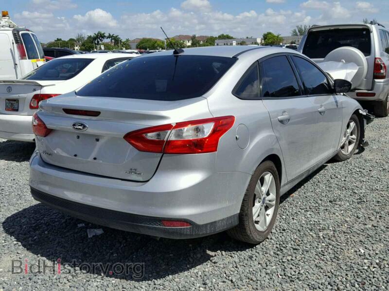2014 Ford FOCUS (VIN 1FADP3F24EL462595) — photo 4 of 10