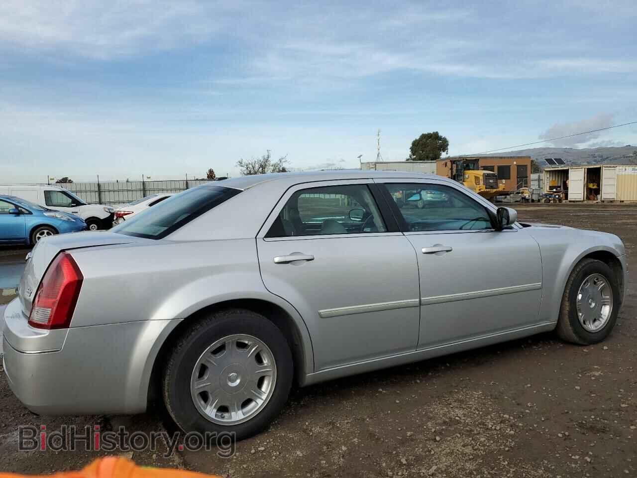 2006 CHRYSLER 300 - VIN: 2C3KA53G16H527324 - Фото 3