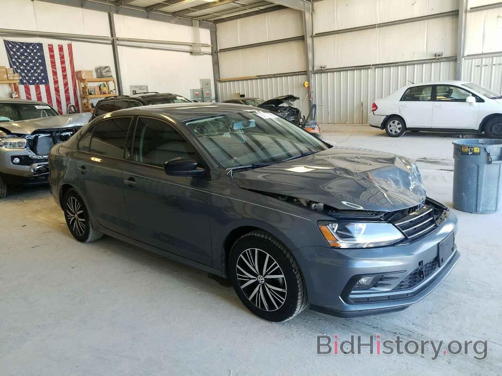 Photo 3VWB67AJ6JM203588 - VOLKSWAGEN JETTA 2018