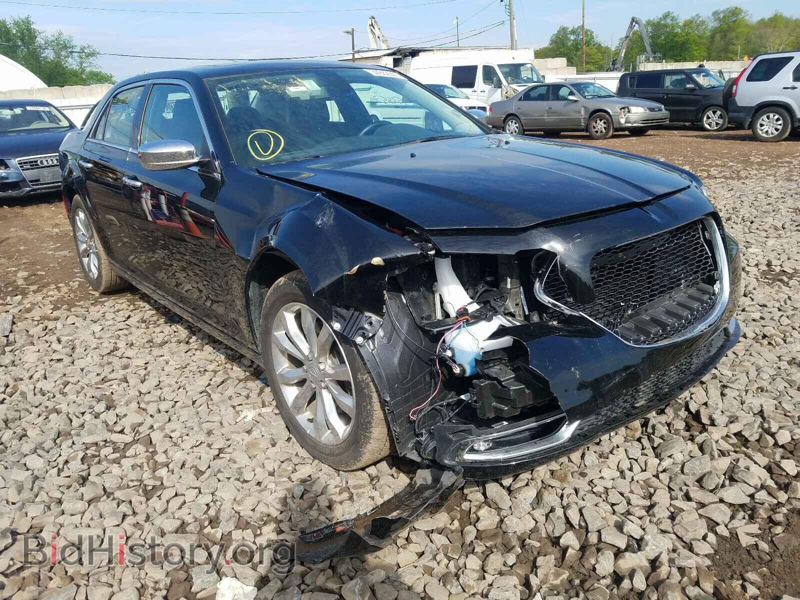 Фотография 2C3CCAKG7KH586655 - CHRYSLER 300 2019