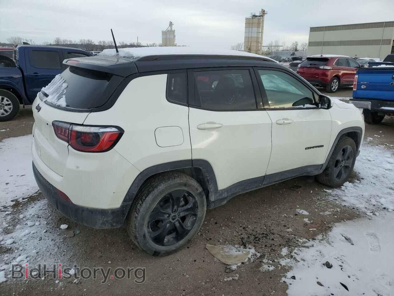 2018 JEEP COMPASS - VIN: 3C4NJDBB9JT397835 - Фото 3