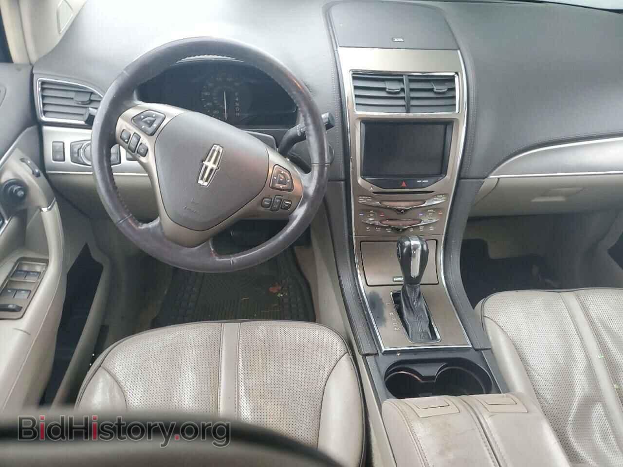 2011 LINCOLN MKX - VIN: 2LMDJ8JK6BBJ03065 - Photo 8